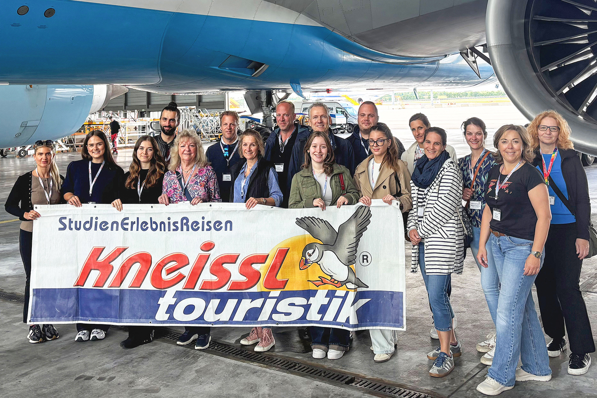 Werftführung am Flughafen verband Technik mit Networking